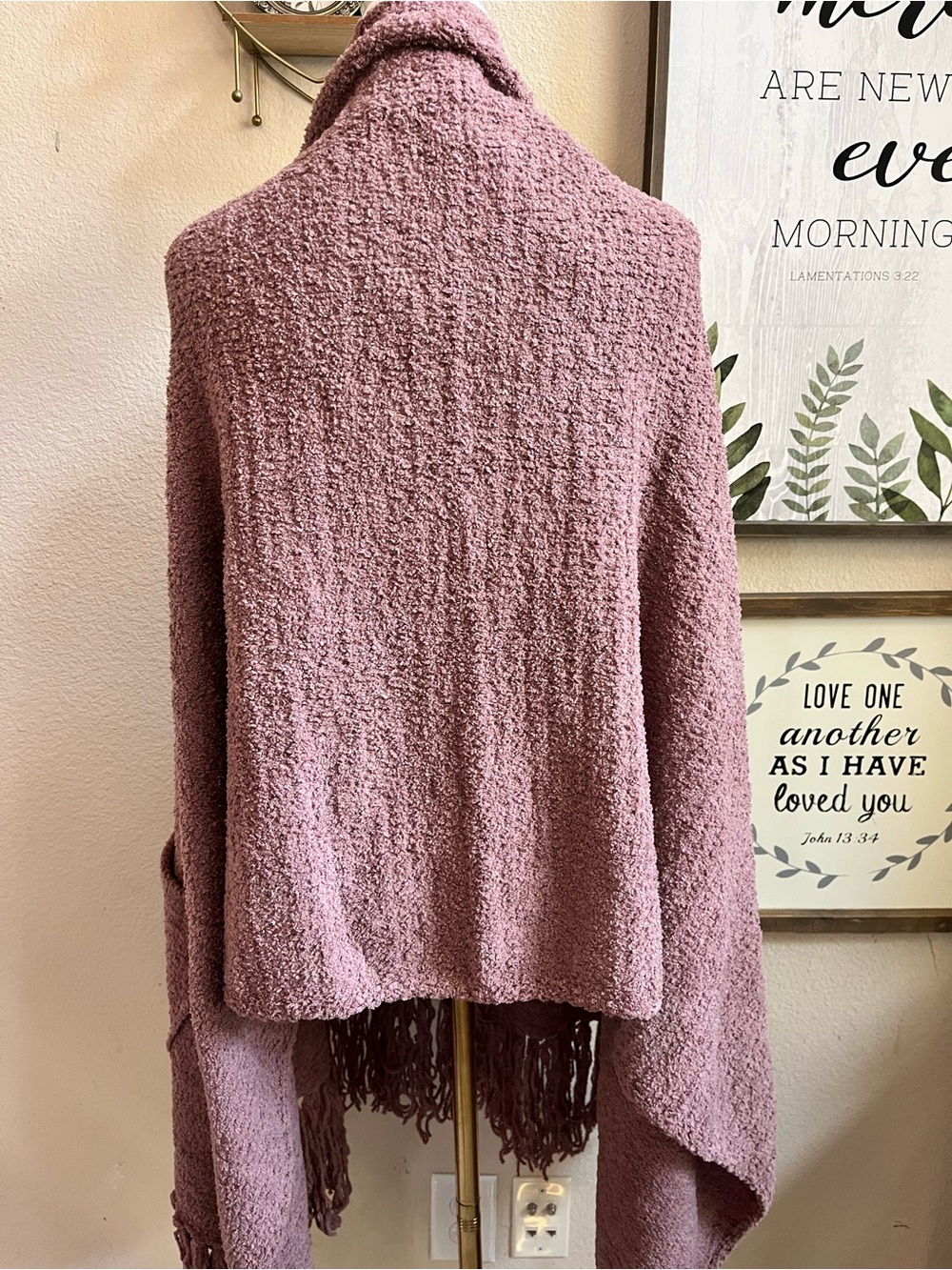 Sunday Citizen Plush Scarf Wrap Dusty Mauve Plum NWT - Picture 7 of 10